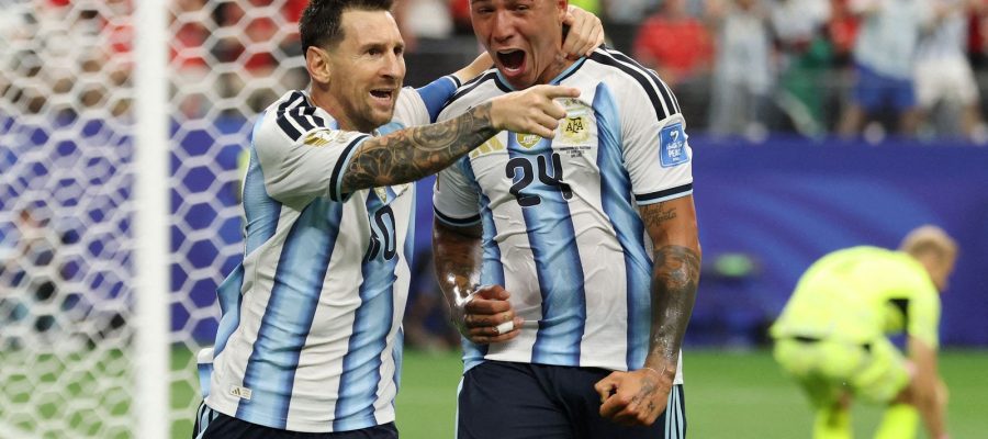 Messi se isola na artilharia das Copas e Argentina vai ao mata-mata