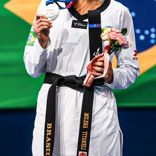 Milena Titoneli é prata no Mundial de taekwondo, o 3º pódio do Brasil