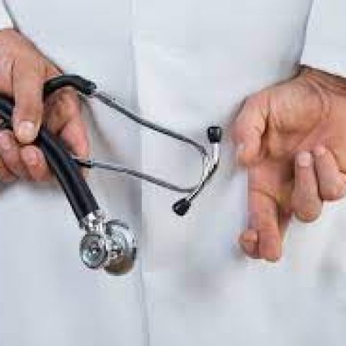 Ministério Público investiga falso médico que tem contrato com prefeitura em Mato Grosso