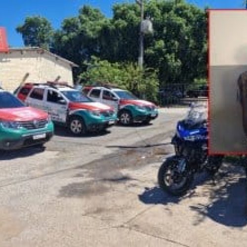 Motociclista é preso após provocar fiéis e guardas municipais durante procissão