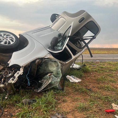 Motorista de 43 anos morre em colisão frontal entre Uno e Amarok em rodovia estadual