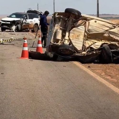 Motorista de Uno morre em colisão frontal com SW4 após tentar ultrapassagem na MT-140