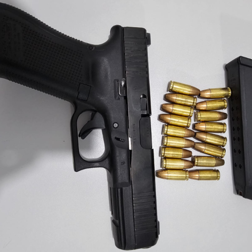 Motorista é preso após furtar pistola de policial que sofreu acidente em Várzea Grande