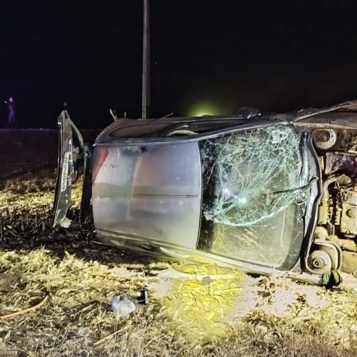 Motorista morre após ser arremessado em capotamento de veículo em rodovia