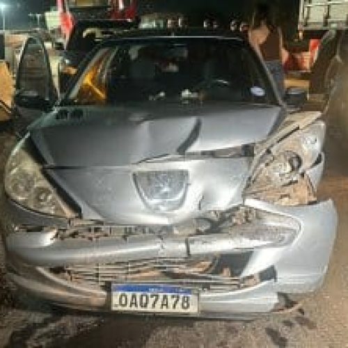 Motorista na contramão provoca acidente na Miguel Sutil e foge sem prestar socorro