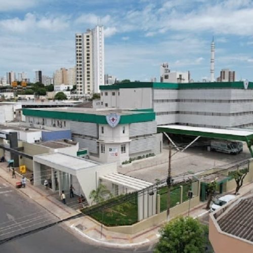 Mulher chega a hospital acompanhada do marido com feto decapitado dentro de mochila em Cuiabá