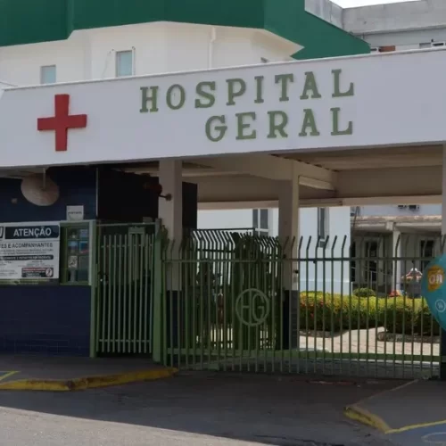 Mulher de 24 anos é investigada por morte de feto encontrado em saco de lixo na capital