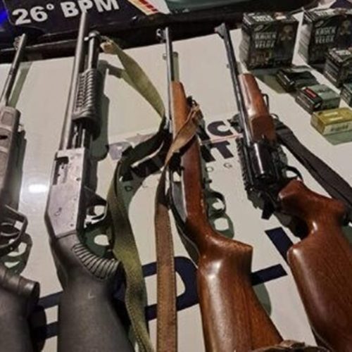Mulher morre com tiro de espingarda 12 no peito; marido é preso e alega disparo acidental