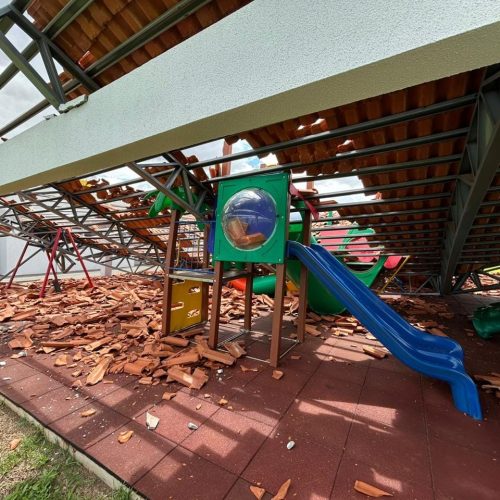 Município aponta falhas e interdita seis playgrounds em escolas e creches