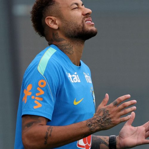Neymar treina sem restrições com o grupo pelo segundo dia seguido