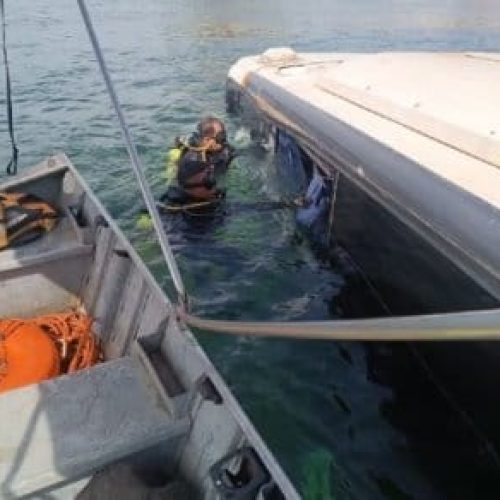 Ônibus que saiu de Mato Grosso cai de balsa no Rio Tocantins; motorista morre