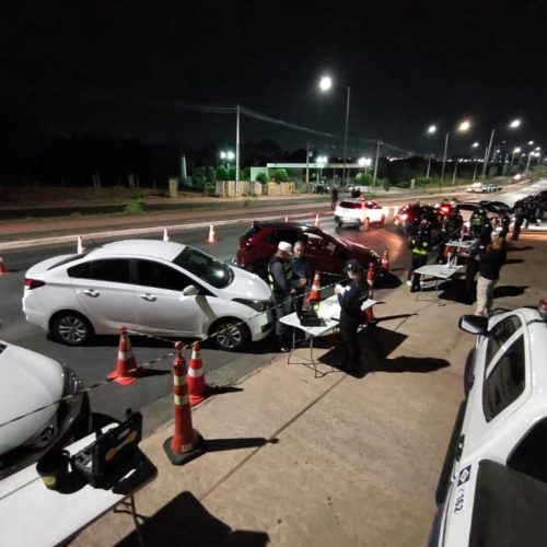 Operação Lei Seca prende dois motoristas por embriaguez e remove 34 veículos em Cuiabá