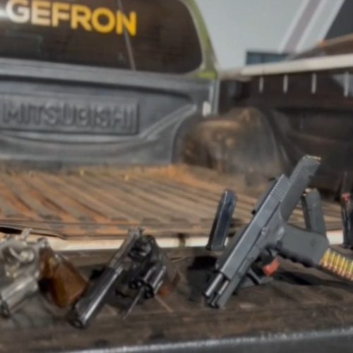 Operação apreende arsenal e causa prejuízo de mais de R$ 118 mil às facções criminosas