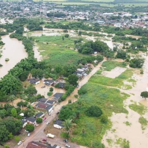 PARANATINGA-MT : Temporal deixa famílias desabrigadas no interior do Estado