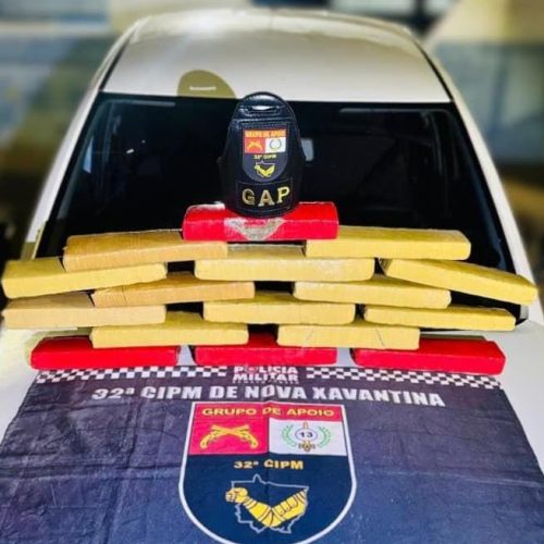 PM prende casal de faccionados e apreende 18 quilos de maconha após perseguição