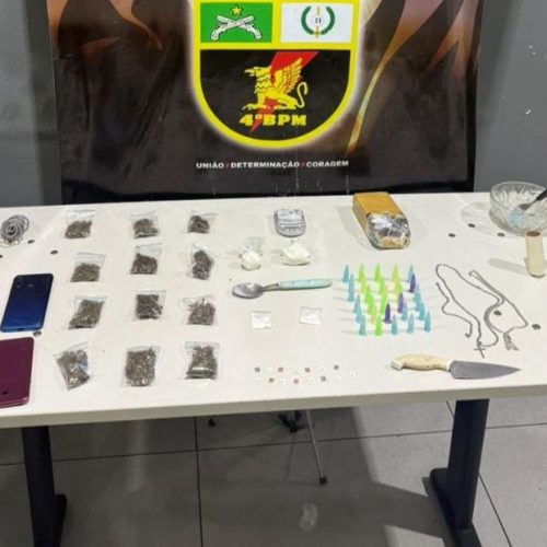 PM prende dois faccionados por tráfico e apreende 55 porções de entorpecentes