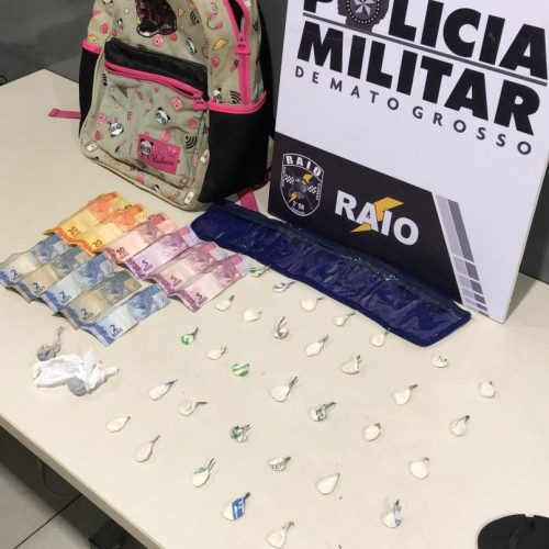 PM prende faccionada em flagrante com 35 porções de drogas em Várzea Grande