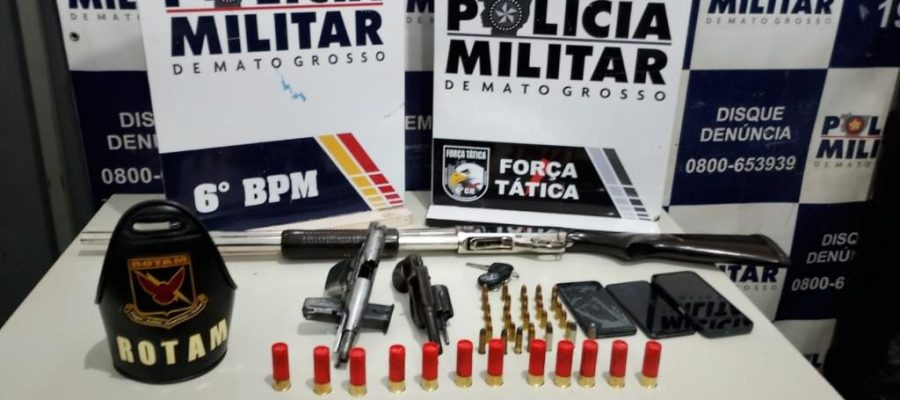 PM prende quatro faccionados do Comando Vermelho com armas para matar rivais