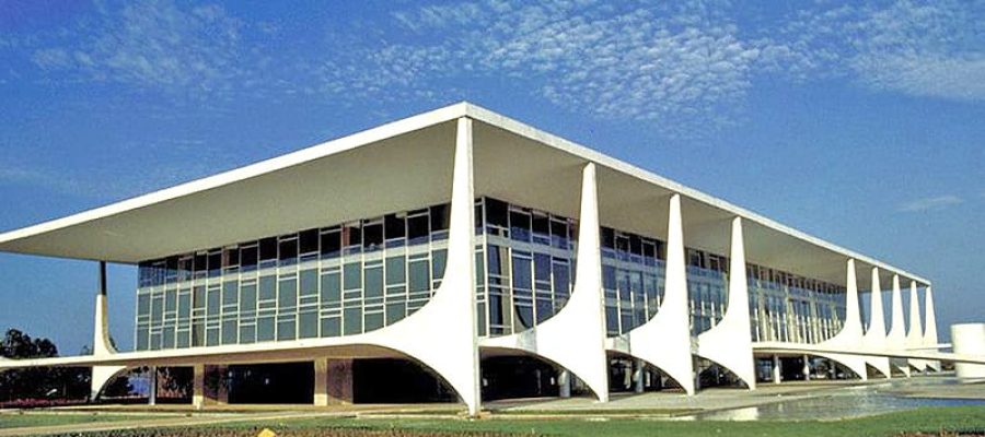 Registros de presidenciáveis | Eleições param CPI na AL | Guia de conduta | “Missão EUA 2026”