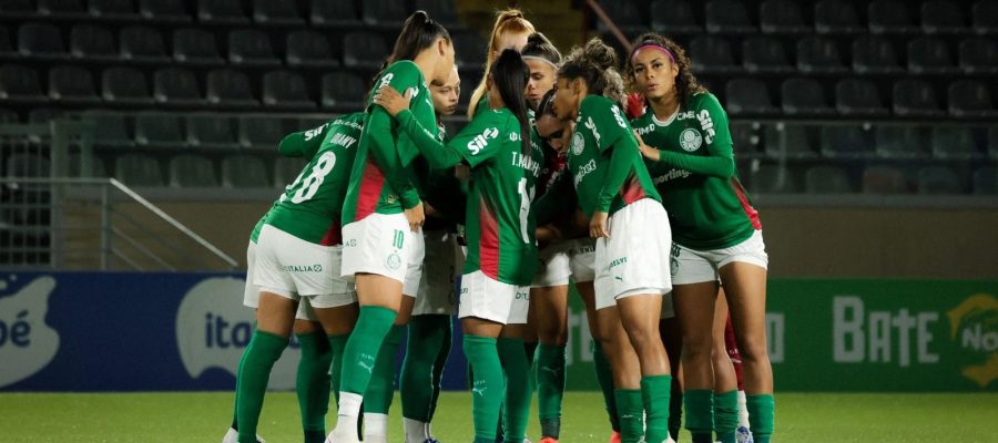 Palmeiras derrota Botafogo e se aproxima da liderança no BR Feminino