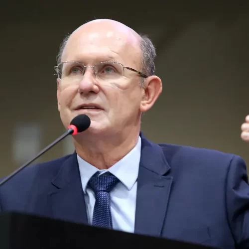 Para evitar isolamento, PSDB busca composição com Republicanos e MDB