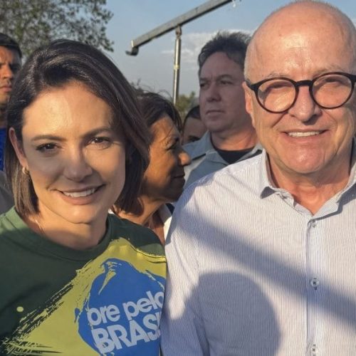 Pivetta participa de ato pela anistia em Brasília a convite de Michelle Bolsonaro