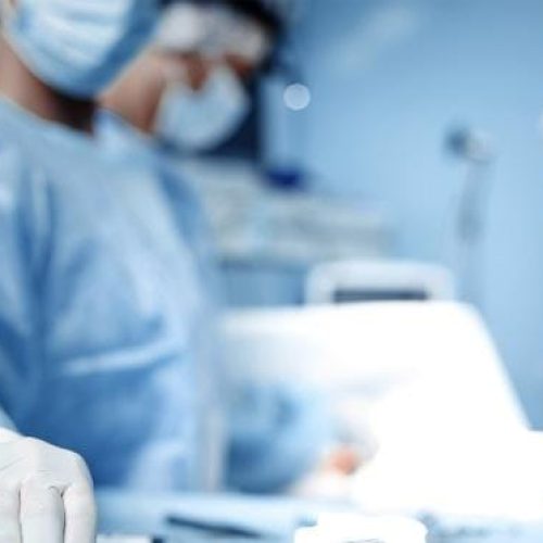 Plano de saúde terá que cobrir cirurgias reparadoras e indenizar paciente