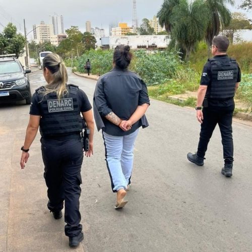 Polícia Civil faz operação e cumpre buscas contra grupo envolvido em esquema de tráfico de drogas