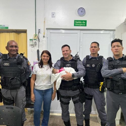 Polícia Militar prende mulher suspeita de abandonar filha recém-nascida em sacola