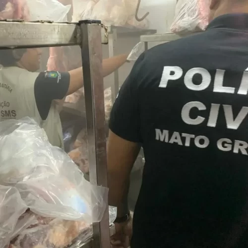 Polícia Civil interdita açougue por falta de higiene em Cuiabá