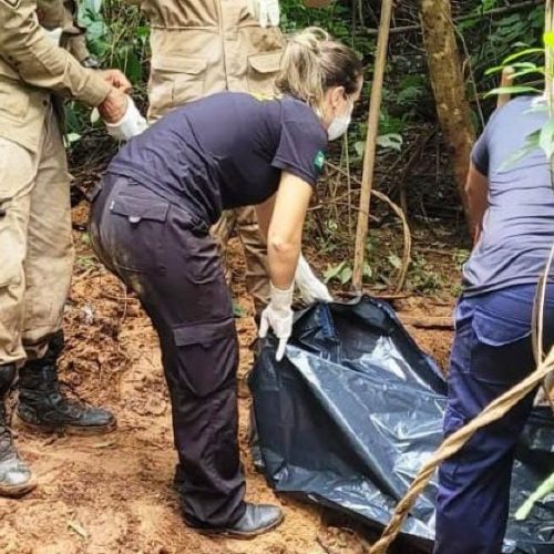 Politec identifica nove vítimas de dois cemitérios clandestinos de facção criminosa; seis aguardam