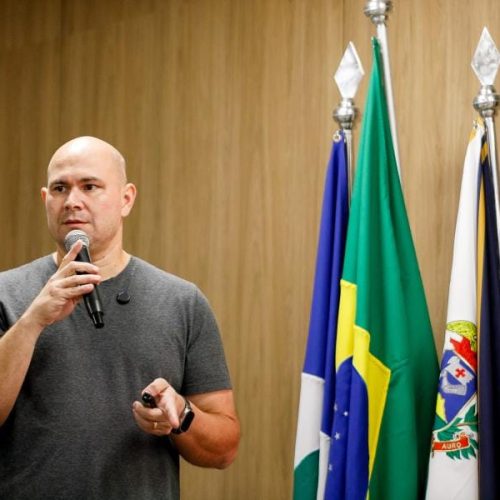 Por 25 votos a 2, vereadores rejeitam cassação do prefeito de Cuiabá e arquivam processo
