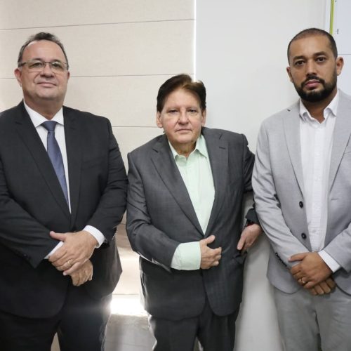 Prefeita oficializa três trocas no secretariado em VG; ex-secretário de Emanuel assume Administração