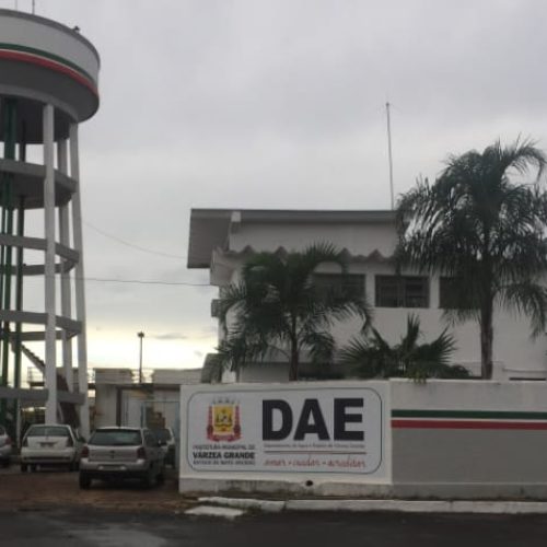 Prefeita surpreende e anuncia coronel da PM como diretor presidente do DAE Várzea Grande