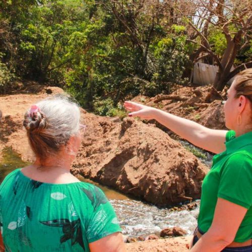 Prefeita visita obras que já impactam positivamente na rotina da população