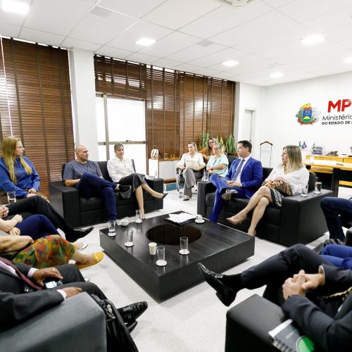 Prefeito pede ao MP ampliação de prazo para concluir cálculos de insalubridade na Saúde