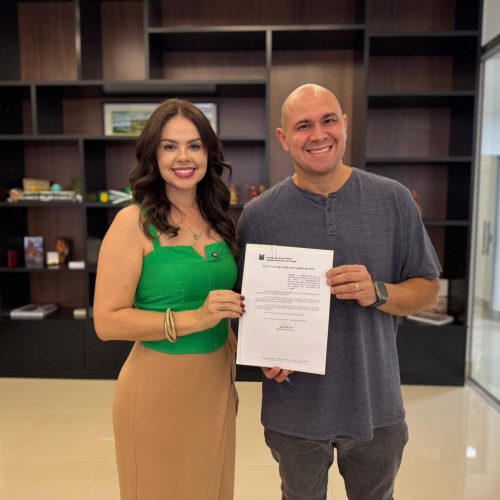 Prefeito sanciona lei que proíbe bebidas alcoólicas em festas escolares na capital