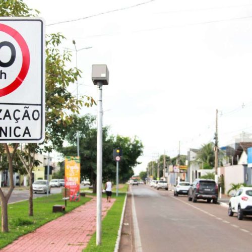 Prefeitura retira 20 radares de monitoramento em dez pontos de Várzea Grande; confira