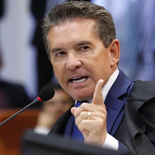 Presidente do TCE aponta irregularidades e elogia Abilio e Flávia por retirada de radares
