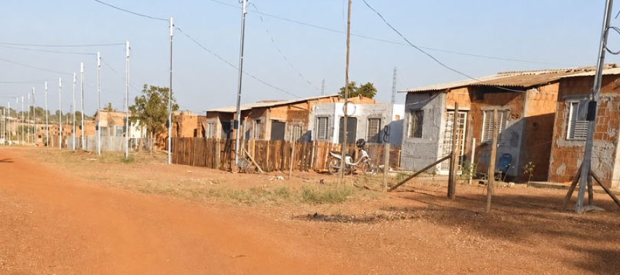 Caixa quer retomar obras e aguarda decisão para retirar famílias de residenciais invadidos em VG