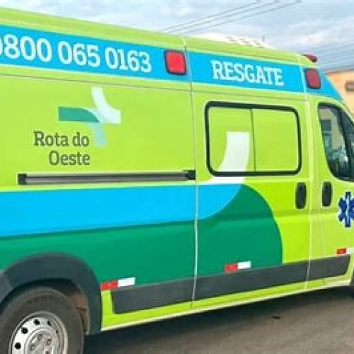 Engavetamento na BR-163 envolve carro e carretas em Nova Mutum