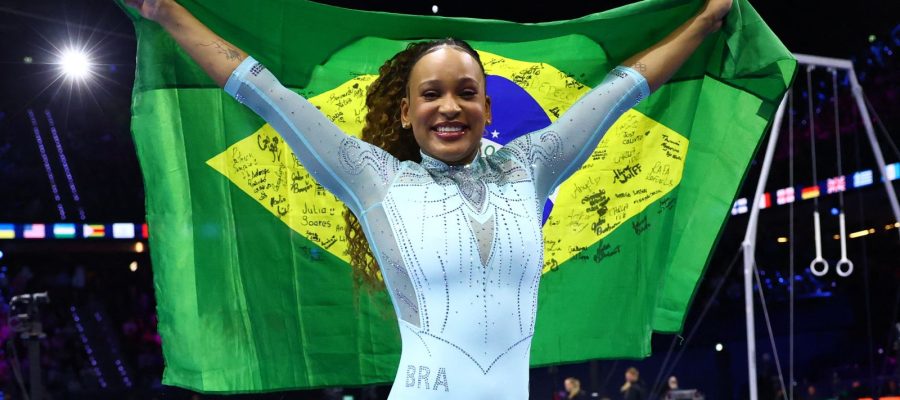 Rebeca Andrade conquista o tri no Mundial de Ginástica na Holanda