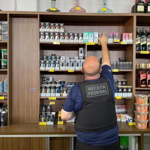 Receita Federal apreende R$ 200 mil em contrabando de vapes no comércio de Mato Grosso