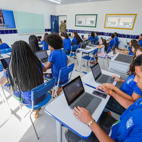 Rede Estadual retoma aulas nesta terça-feira após recesso para estudantes e professores