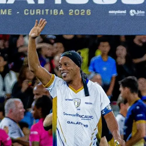 Ronaldinho Gaúcho anuncia volta aos gramados pelo italiano Ravenna
