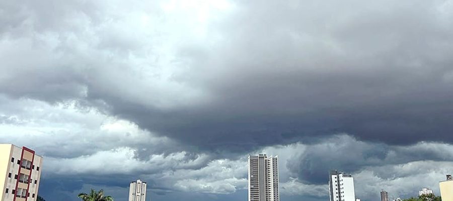 Alerta de vendaval | Sem expediente | Vagas diretas na Unemat | Endividamento aumenta