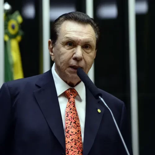 STF manda MT pagar retroativo da pensão vitalícia de Bezerra; ele recebe R$ 35,6 mil por mês