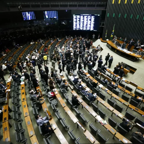 STF mantém número atual de deputados federais para eleições de 2026
