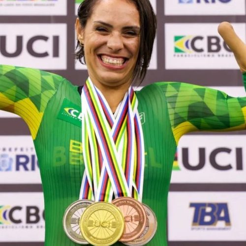 Sabrina Custódia conquista prata e fecha Mundial com quatro medalhas