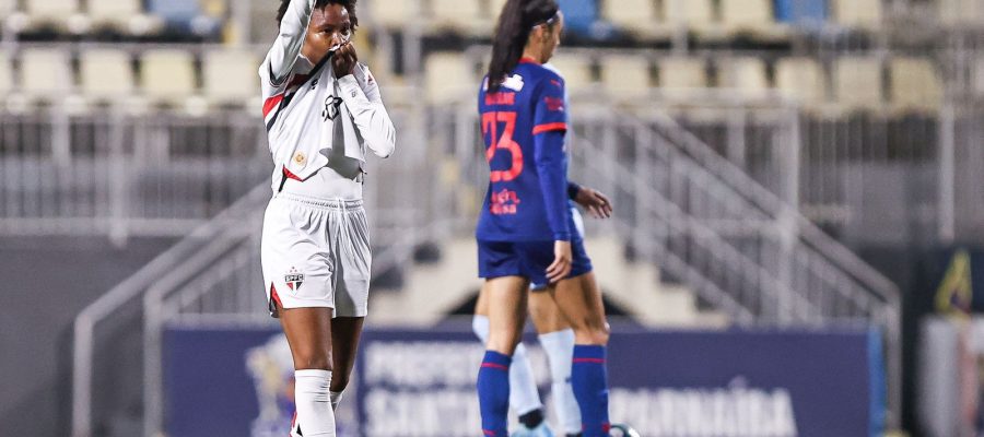 São Paulo goleia Bragantino e chega às quartas do Brasileiro Feminino